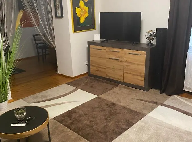 Alojamento de Acomodação e Pequeno-almoço Bei Pepe Nero. Sankt Poelten